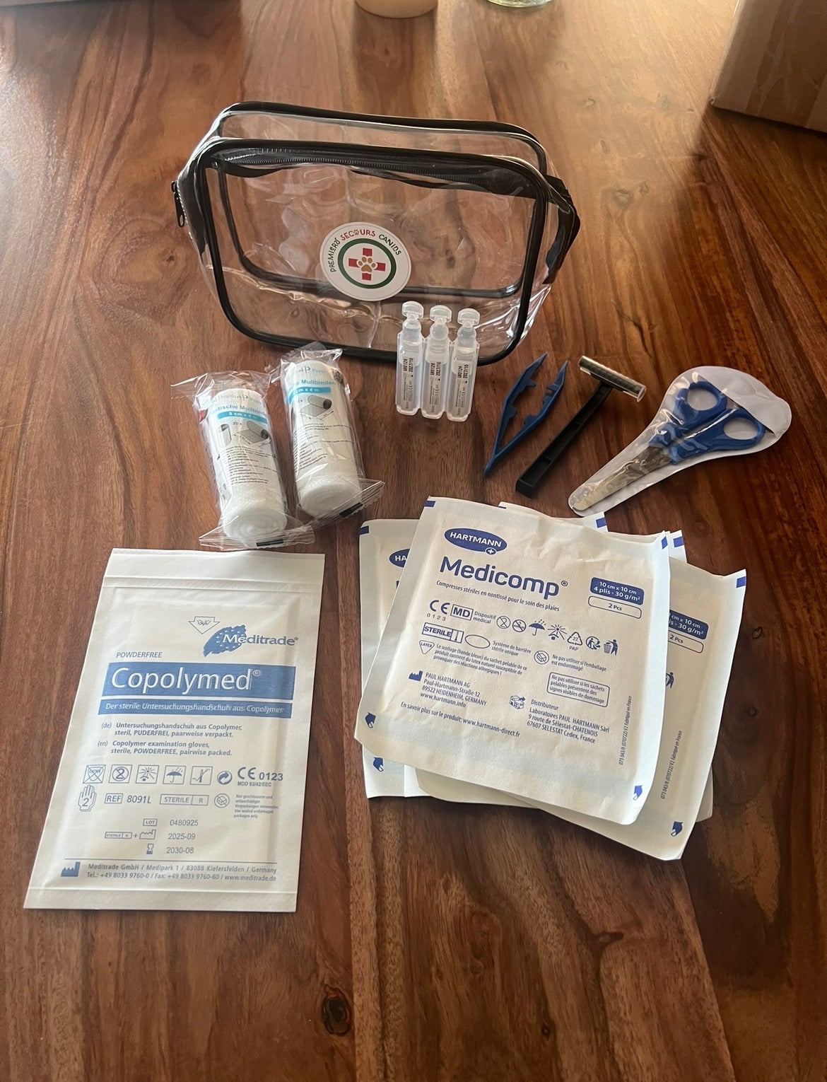 TROUSSE DE SECOURS : LES ESSENTIELS CHIEN & CHAT